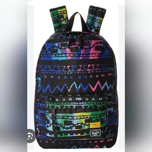 **GIVEAWAY** NWT Herschel x Hoffman Winlaw Zig Zag 22L Backpack